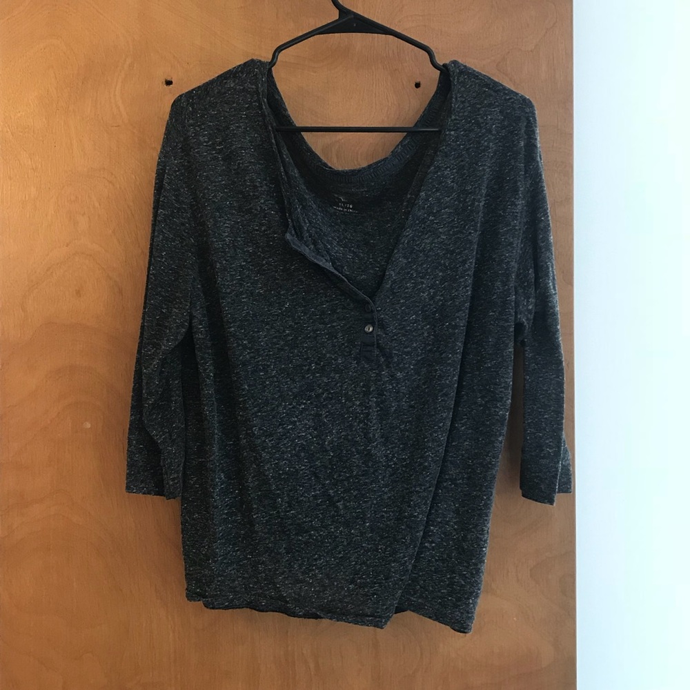 Gray three quarter sleeve